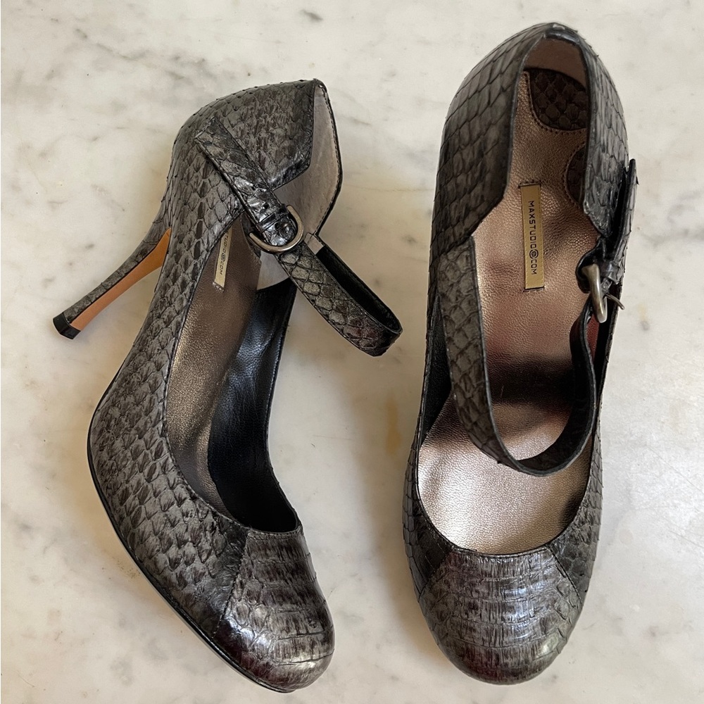 Max Studio Toshi Snakeskin Heels    New